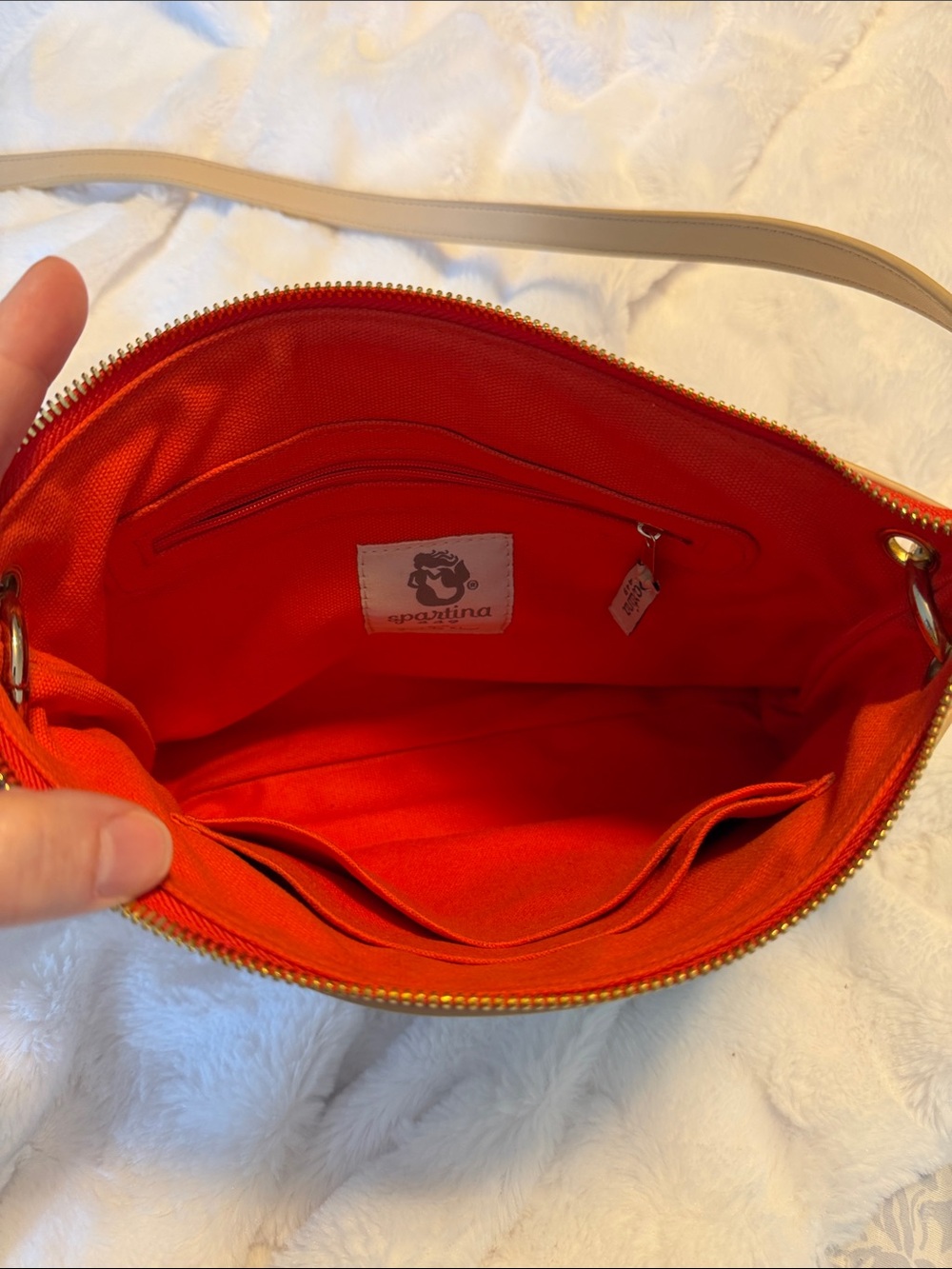 Spartina 449 Mint, Cream & Red Outer Banks North Carolina crossbody - Picture 2 of 6